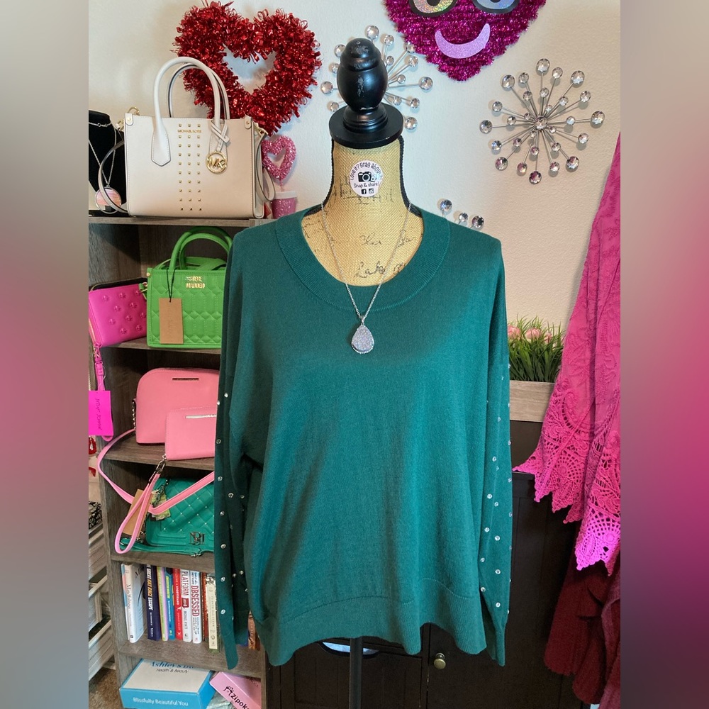 Michael Kors NWT green sweater with faux Diamond 💎 sleeves size large